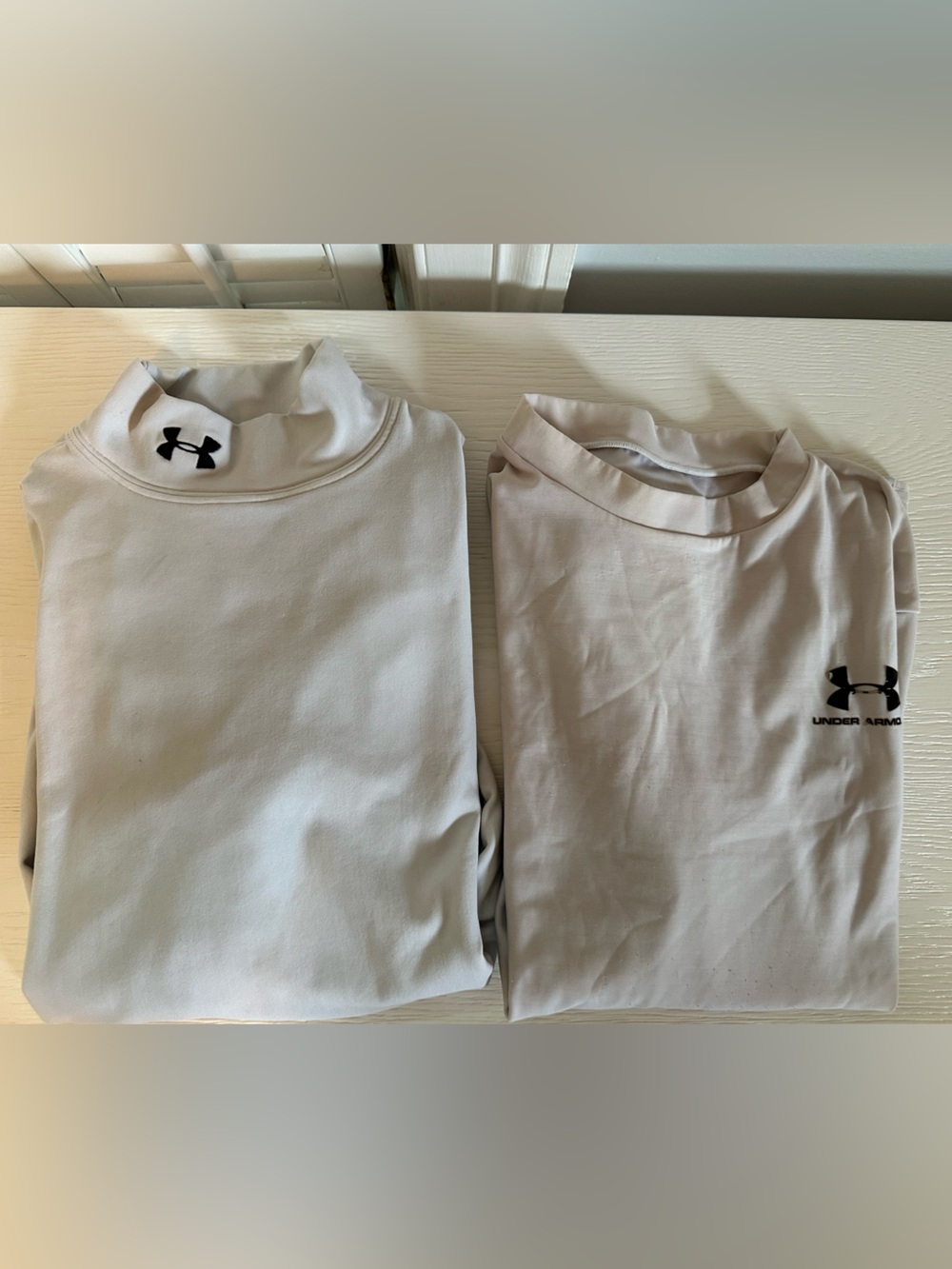 Lot of 2 Under Armour Long Sleeve Compression Tops Gray white Size Small S